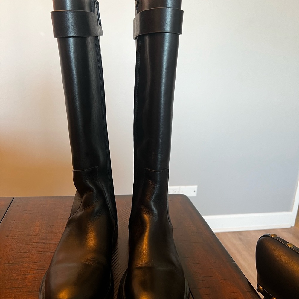 NWB - Last seasons Tory Burch leather riding boots! - Picture 4 of 6
